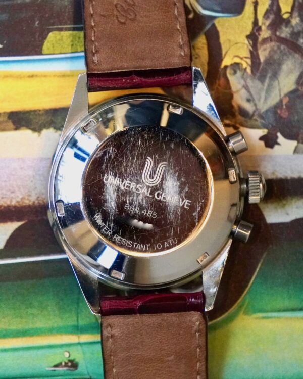 Universal Genève Chronographe Compax Burgundy Réf 884.485 full set