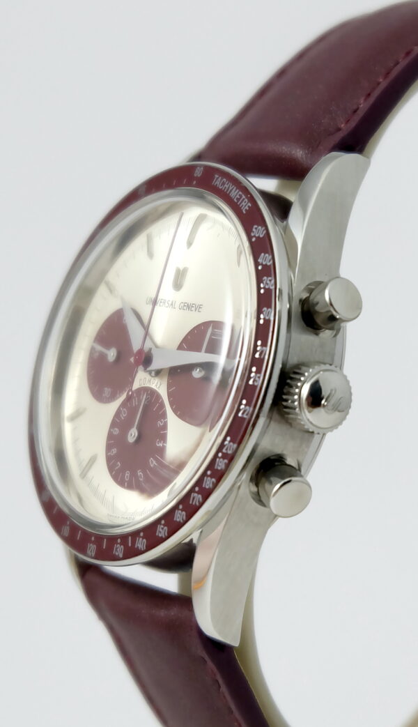 Universal Genève Chronographe Compax Burgundy Réf 884.485 full set