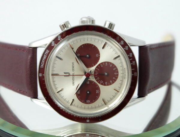 Universal Genève Chronographe Compax Burgundy Réf 884.485 full set