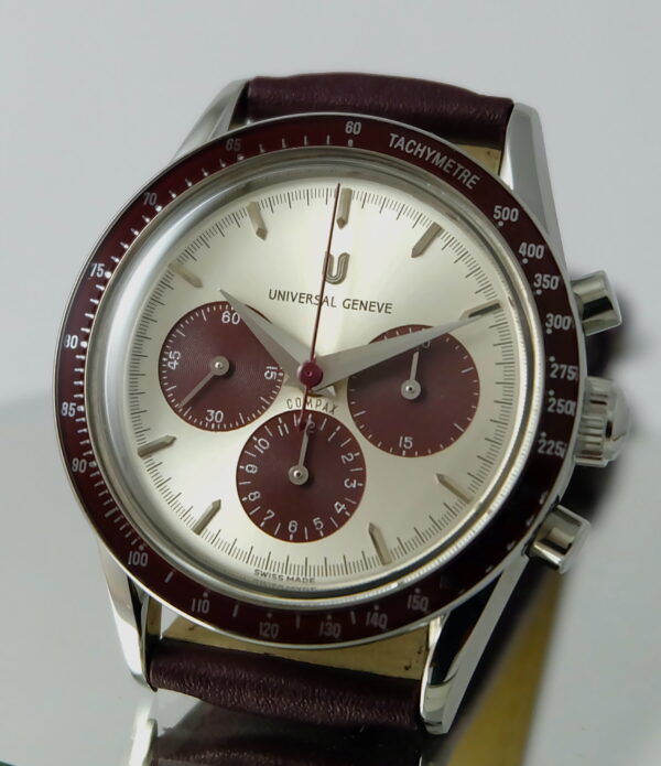 Universal Genève Chronographe Compax Burgundy Réf 884.485 full set